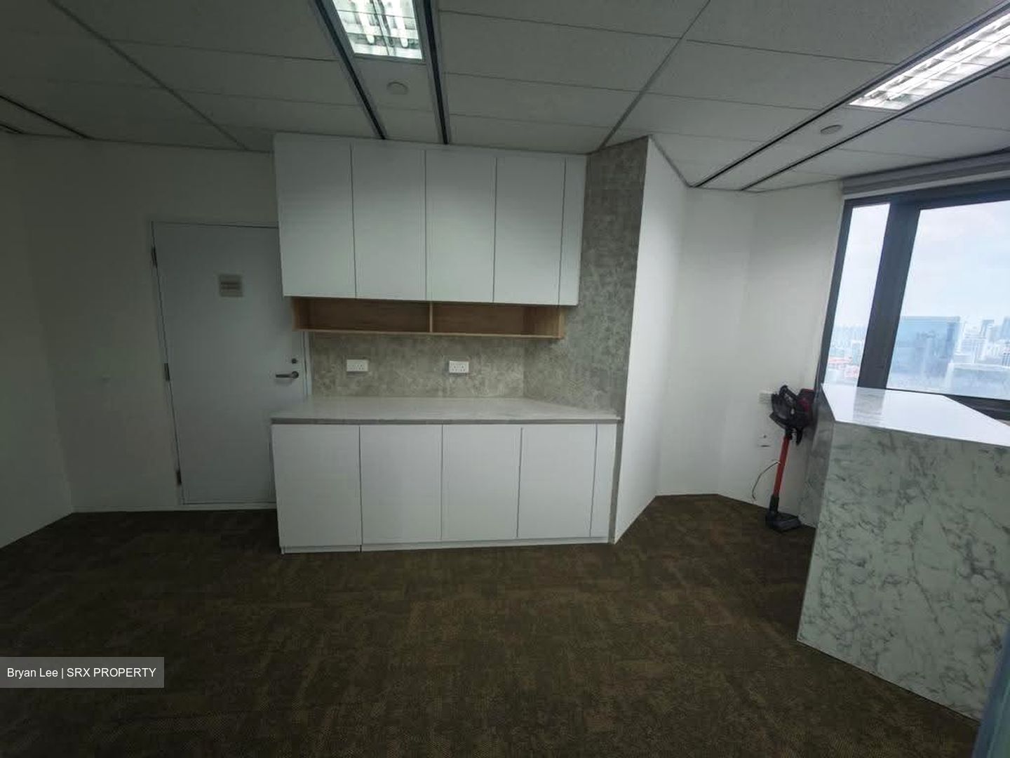 Bank Of China Building (D1), Office #629662161